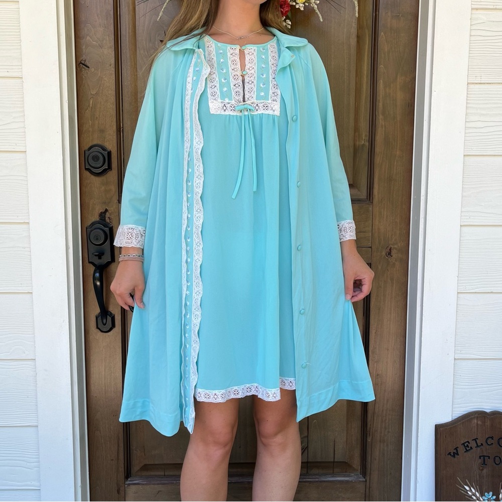 Vintage 70s Miss Elaine Aqua Blue Peignoir Set 🦋